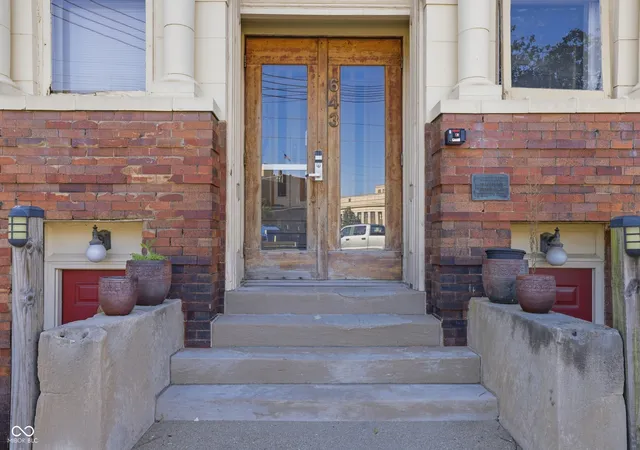 Photo 3 of Condo for sale at 643 Fort Wayne Ave #F, Indianapolis, IN 46204 | MLS# 22115221 | Listing updated on 2026-07-22
