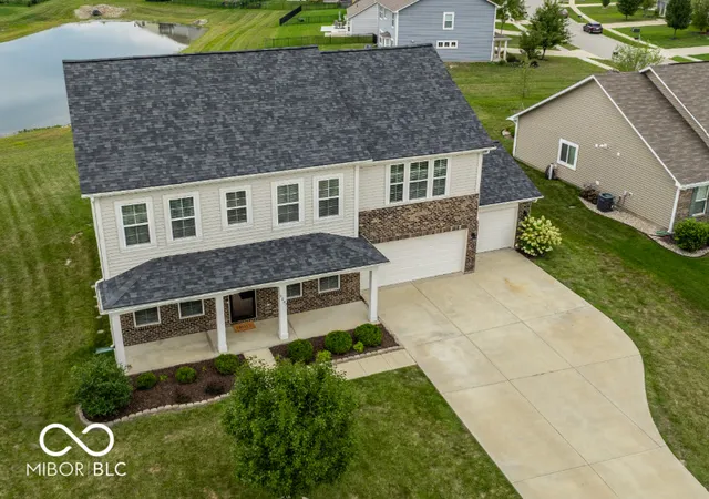 2nd image of 5530 W Woodstock Trl, Mc Cordsville, IN 46055 | MLS# 22115223