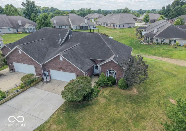 2nd image of 5009 W September Dr, Bloomington, IN 47404 | MLS# 22115239