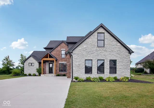 3rd image of 134 Lakeside Dr, Pittsboro, IN 46167 | MLS# 22115265