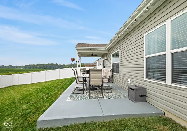4th image of 952 Borealis Dr, Franklin, IN 46131 | MLS# 22115273