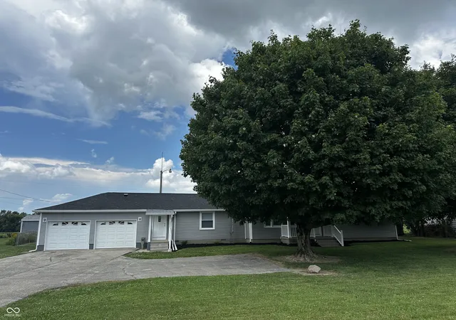 4th image of 1536 E Base Rd, Greensburg, IN 47240 | MLS# 22115286