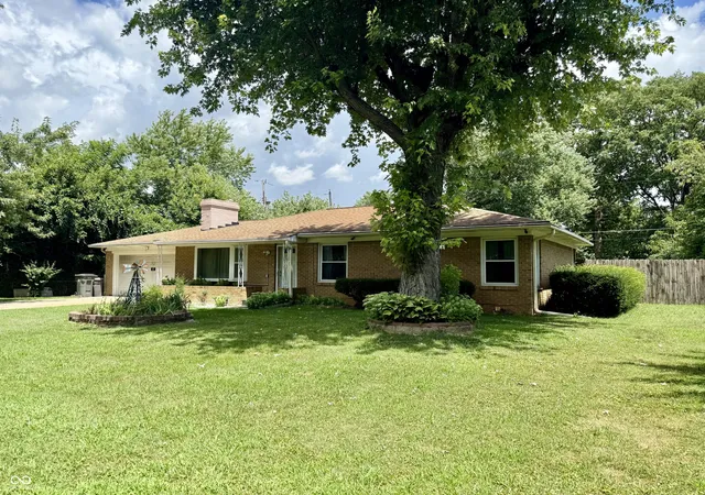 Photo 2 of Single family home for sale at 7011 Camden St, Indianapolis, IN 46227 | MLS# 22115290 | Listing updated on 2026-09-02