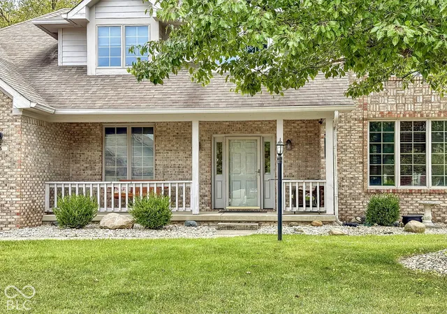 Photo 2 of Sale Pending at 45 Trotters Run, Brownsburg, IN 46112 | MLS# 22115298 | Listing updated on 2026-09-29