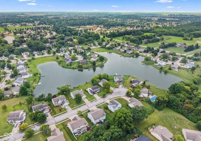 3rd image of 4804 Spring Flower Ct, Indianapolis, IN 46237 | MLS# 22115302