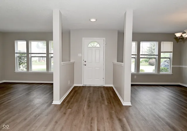 Photo 2 of Single family home for sale at 10421 Parmer Cir, Fishers, IN 46038 | MLS# 22115315 | Listing updated on 2026-07-23