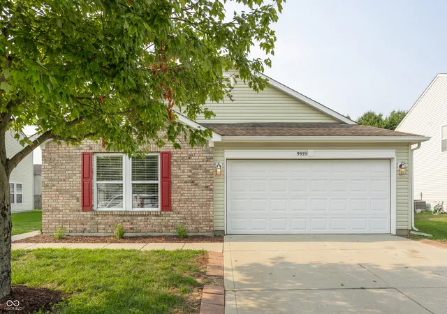 2nd image of 9959 Olympic Cir, Indianapolis, IN 46234 | MLS# 22115324