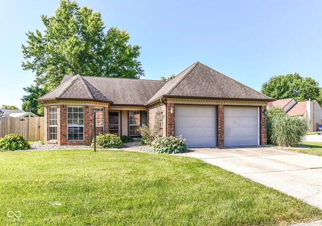 Photo 1 of Sale Pending at 7701 Raleigh Ln, Fishers, IN 46038 | MLS# 22115327 | Listing updated on 2026-09-04