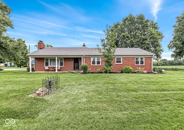 2nd image of 400 E Madison Ave, Pendleton, IN 46064 | MLS# 22115329
