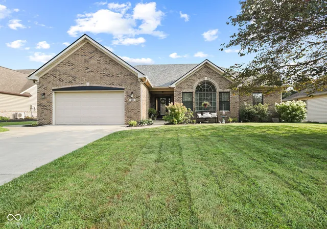 4th image of 1682 Decourcy Ct, Franklin, IN 46131 | MLS# 22115342