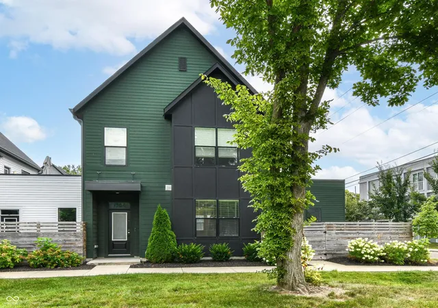 2nd image of 1704 Rosette Wy, Indianapolis, IN 46202 | MLS# 22115352