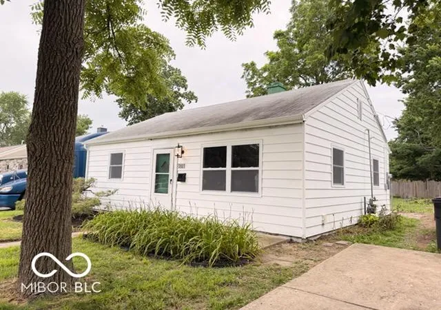 Photo 3 of Sale Pending at 1811 North 27th, Lafayette, IN 47904 | MLS# 22115363 | Listing updated on 2026-09-30