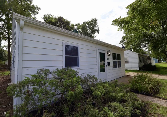 Photo 3 of Sale Pending at 1811 North 27th, Lafayette, IN 47904 | MLS# 22115363 | Listing updated on 2026-09-30