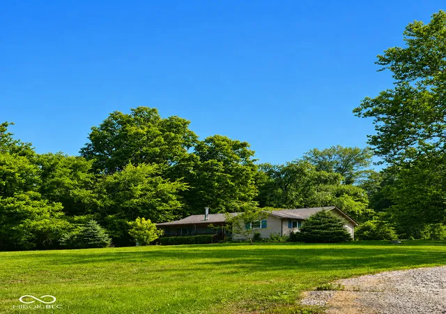 Photo 1 of Sale Pending at 4687 Buffalo Ln, Martinsville, IN 46151 | MLS# 22115370 | Listing updated on 2026-08-17