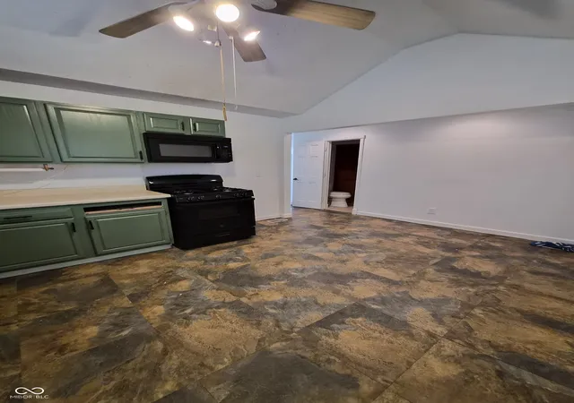 Photo 4 of Sale Pending at 4687 Buffalo Ln, Martinsville, IN 46151 | MLS# 22115370 | Listing updated on 2026-08-17