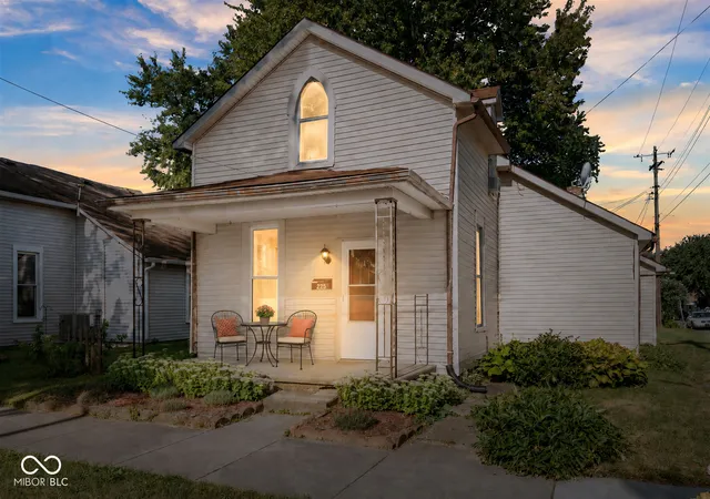 1st image of 225 N West St, Shelbyville, IN 46176 | MLS# 22115372