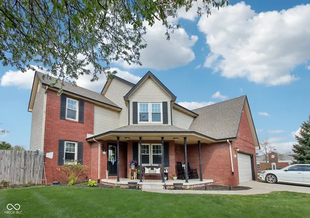 1st image of 1694 Williamsburg Ln, Franklin, IN 46131 | MLS# 22115397