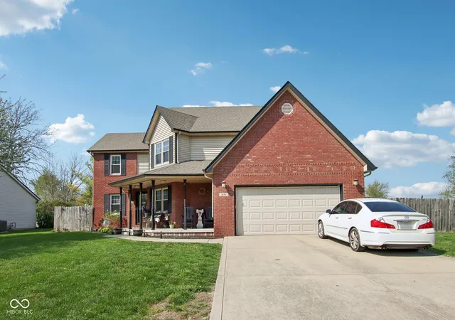 3rd image of 1694 Williamsburg Ln, Franklin, IN 46131 | MLS# 22115397