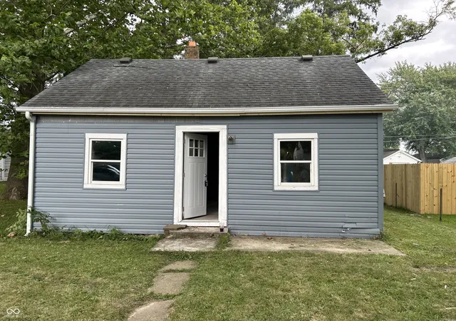 1st image of 2208 S Waldemere Ave, Muncie, IN 47302 | MLS# 22115400