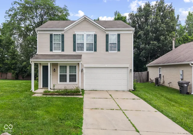 Photo 1 of Single family home for sale at 10604 Pavilion Dr, Indianapolis, IN 46259 | MLS# 22115414 | Listing updated on 2026-08-26