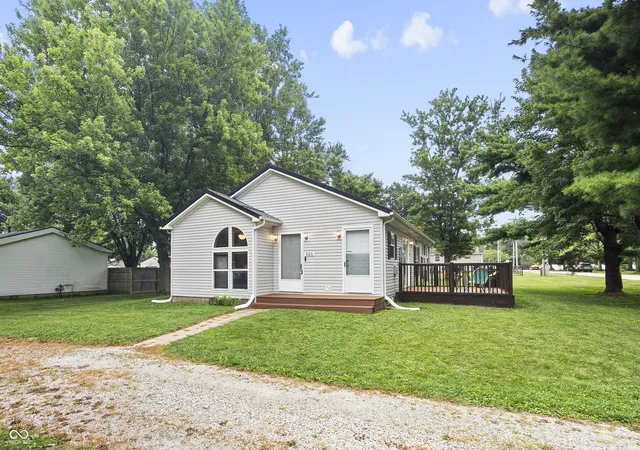 2nd image of 521 W Bow St, Thorntown, IN 46071 | MLS# 22115417