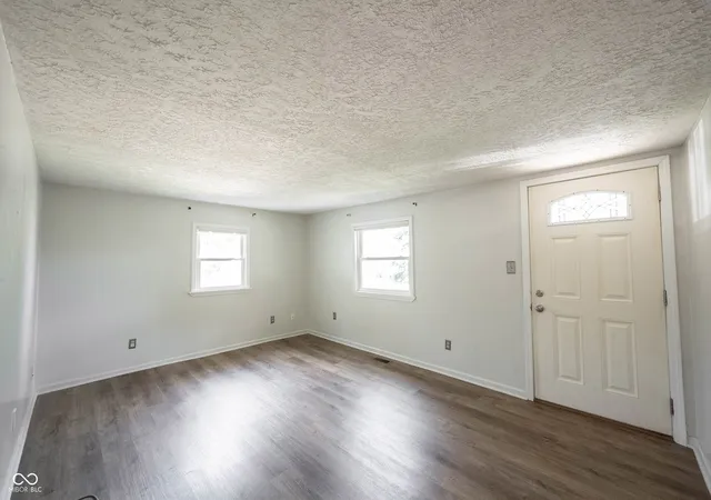 Photo 4 of Single family home for sale at 1497 Monument St, Noblesville, IN 46060 | MLS# 22115419 | Listing updated on 2026-09-24