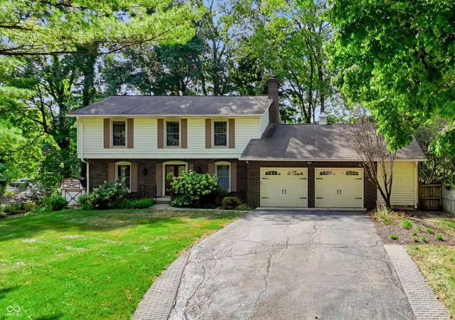 Photo 4 of Single family home for sale at 710 Forest Blvd, Indianapolis, IN 46240 | MLS# 22115429 | Listing updated on 2026-10-29