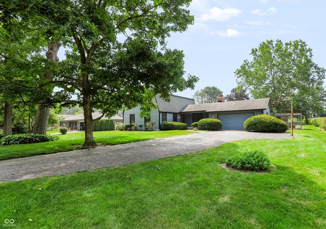 2nd image of 12107 Briarway South Dr, Indianapolis, IN 46259 | MLS# 22115430