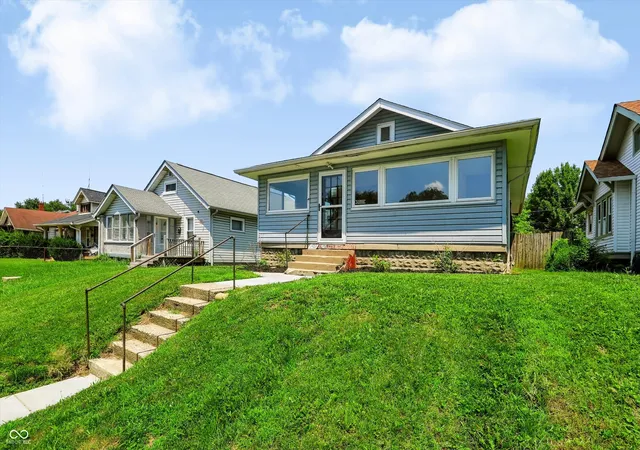 Photo 3 of Single family home for sale at 1532 E Tabor St, Indianapolis, IN 46203 | MLS# 22115445 | Listing updated on 2026-09-24