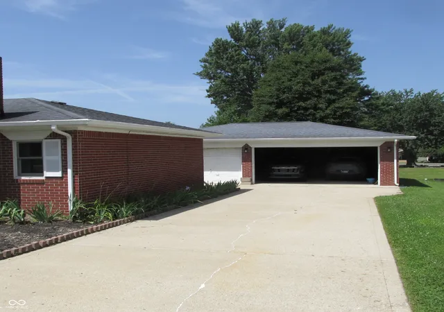Photo 3 of Single family home for sale at 6554 N Forrest St, Eminence, IN 46125 | MLS# 22115456 | Listing updated on 2026-09-23