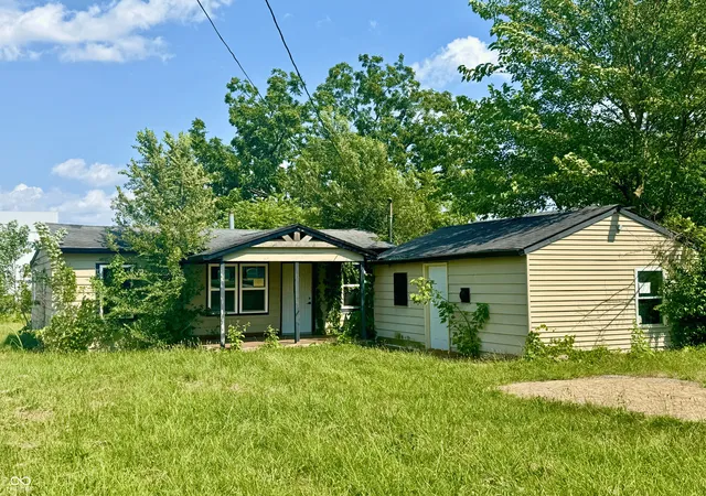 1st image of 2953 Clover Dr, Plainfield, IN 46168 | MLS# 22115480