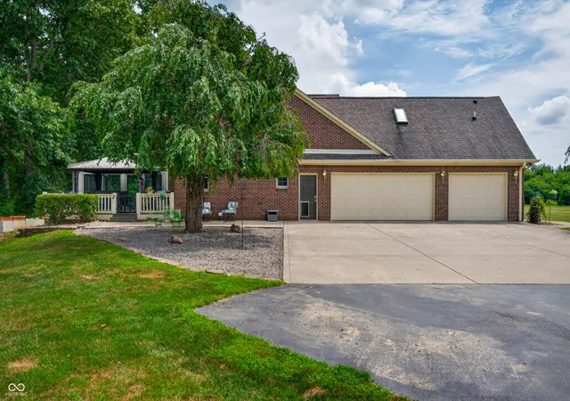 3rd image of 2508 W Indian Creek Rd, Trafalgar, IN 46181 | MLS# 22115488