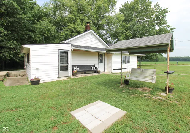 Photo 3 of Single family home for sale at 1333 W County Rd 700 S, Versailles, IN 47042 | MLS# 22115489 | Listing updated on 2026-09-28