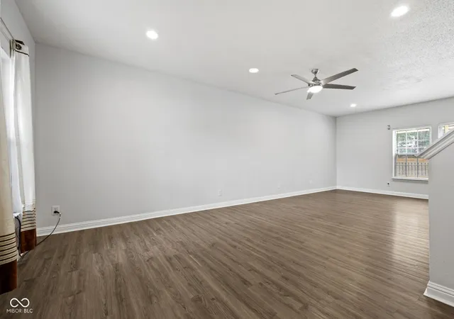 Photo 4 of Single family home for sale at 5719 Apple Branch Ct, Indianapolis, IN 46237 | MLS# 22115511 | Listing updated on 2026-10-05