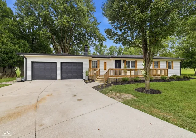 2nd image of 2610 E Epler Ave, Indianapolis, IN 46227 | MLS# 22115512