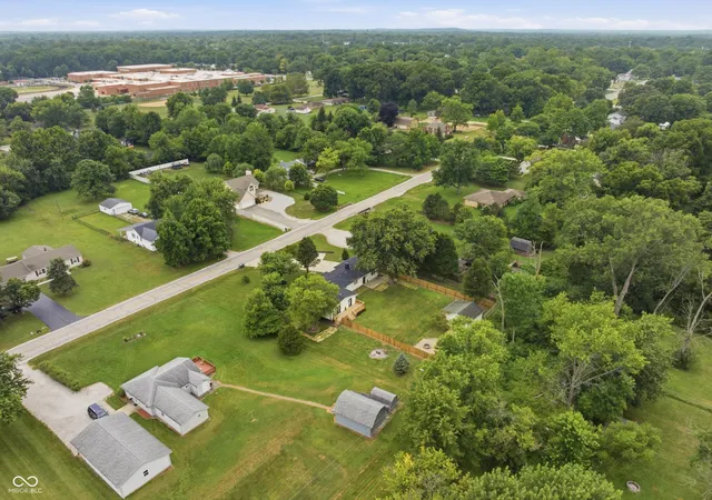 44th image of 2610 E Epler Ave, Indianapolis, IN 46227 | MLS# 22115512