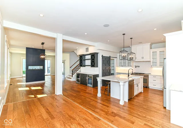 Photo 3 of Single family home for sale at 1606 N New Jersey St, Indianapolis, IN 46202 | MLS# 22115513 | Listing updated on 2026-10-08