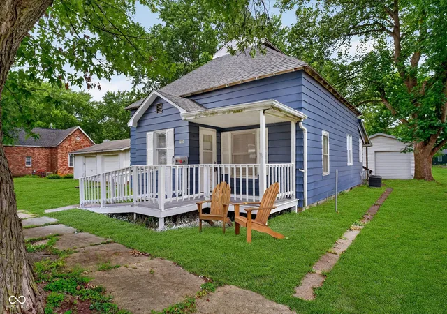 2nd image of 607 S Sheridan Ave, Sheridan, IN 46069 | MLS# 22115520