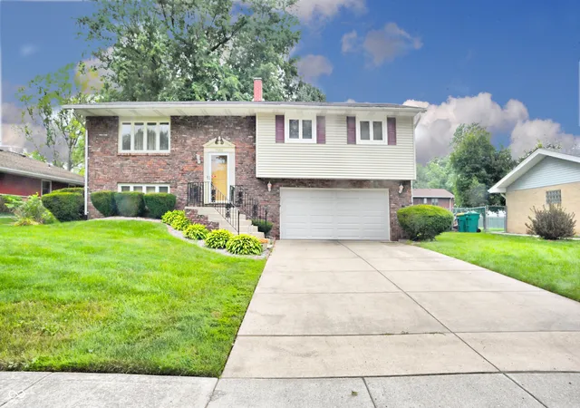 1st image of 7880 Delaware Pl, Merrillville, IN 46410 | MLS# 22115541