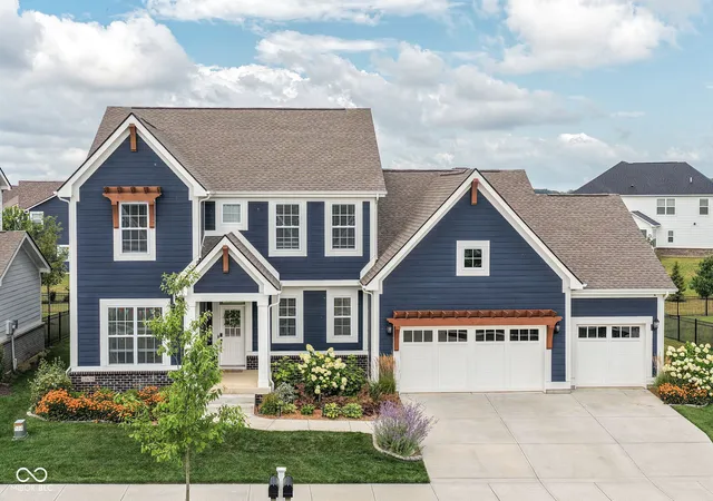 Photo 2 of Single family home for sale at 15679 Woodford Dr, Westfield, IN 46074 | MLS# 22115554 | Listing updated on 2026-09-30