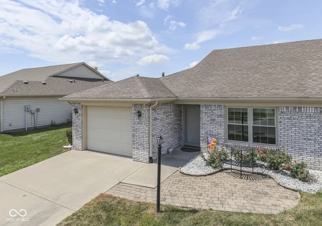 1st image of 1999 Flamingo Wy, Franklin, IN 46131 | MLS# 22115555