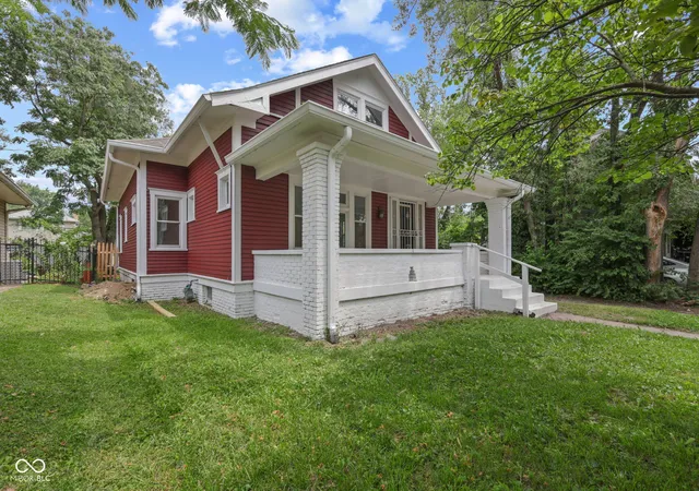 Photo 2 of Single family home for sale at 519 N Oakland Ave, Indianapolis, IN 46201 | MLS# 22115562 | Listing updated on 2026-07-23