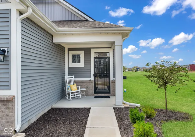 Photo 3 of Sale Pending at 2339 William Garrett Way, Shelbyville, IN 46176 | MLS# 22115583 | Listing updated on 2026-10-29