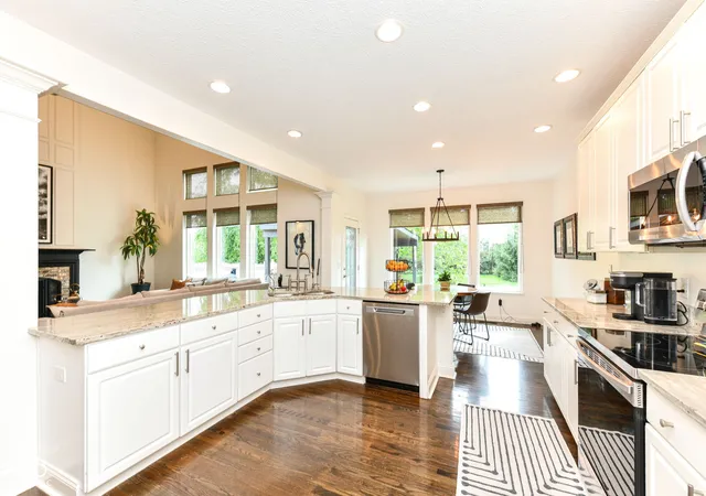 3rd image of 11834 Gray Eagle Dr, Fishers, IN 46037 | MLS# 22115589