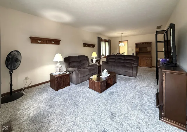 2nd image of 1339 Holiday E, Brownsburg, IN 46112 | MLS# 22115594