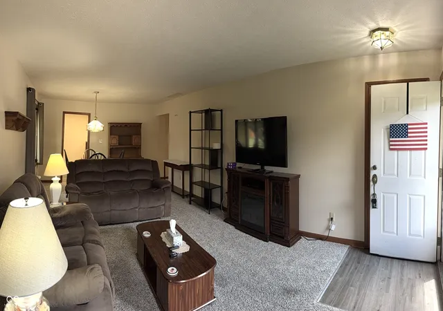 Photo 3 of Condo for sale at 1339 Holiday E, Brownsburg, IN 46112 | MLS# 22115594 | Listing updated on 2026-09-14
