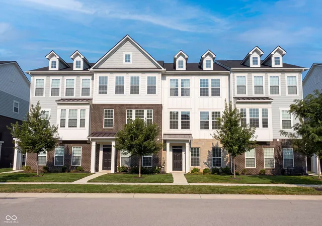 Condo for sale at 14549 Brecon Ln, Carmel, IN 46074 | MLS# 22115607