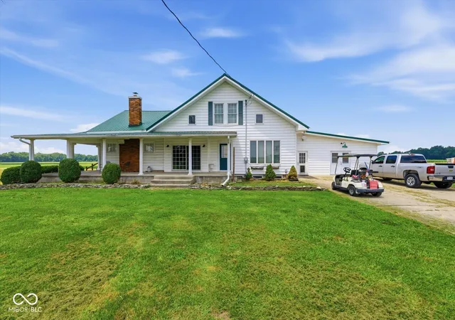1st image of 7380 E 25th St, Columbus, IN 47203 | MLS# 22115614