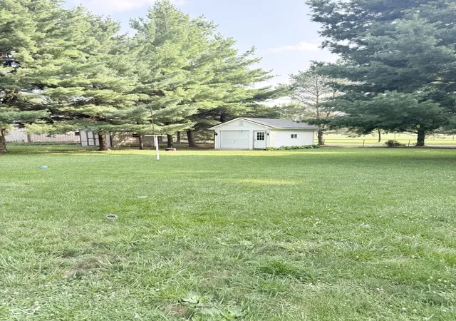 2nd image of 7699 N Frontage Rd, Fairland, IN 46126 | MLS# 22115635