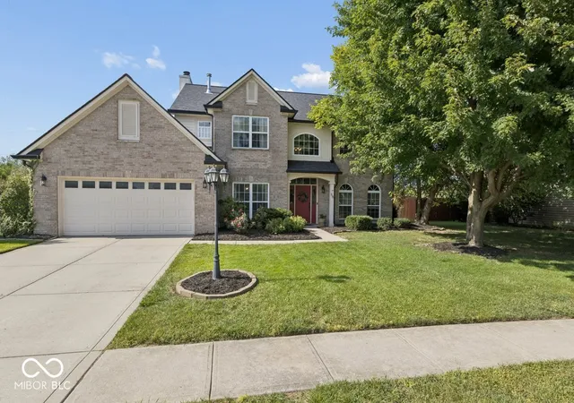 Single family home for sale at 58 E Bloomfield Ln, Westfield, IN 46074 | MLS# 22115650